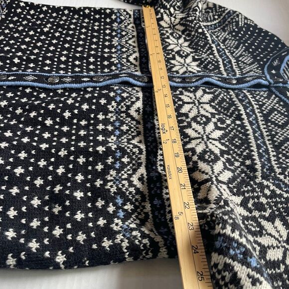 L.L.Bean Size XL wool button front thick knit Nordic print cardigan - Picture 8 of 10